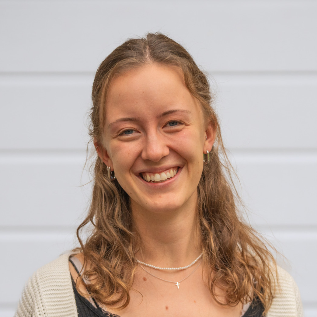 Ansprechpartner | Romy Oetinger